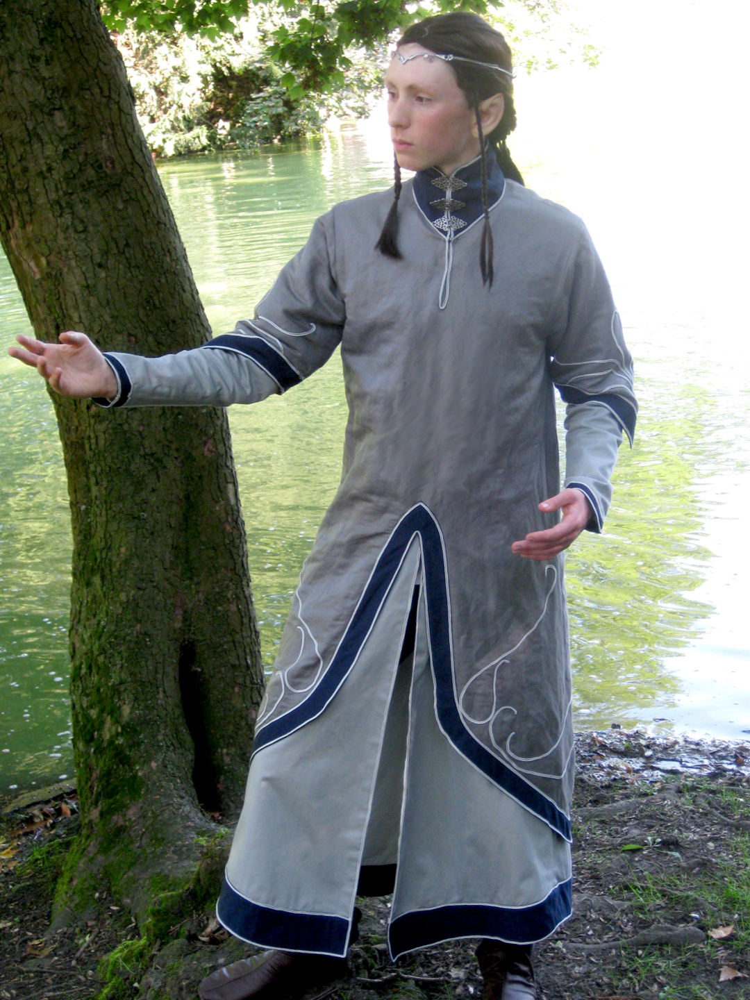 Bild: Elbische Gewandung.